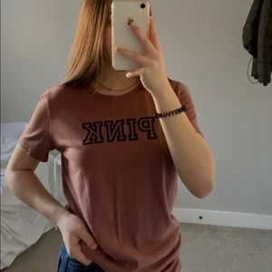 purple/pink tee